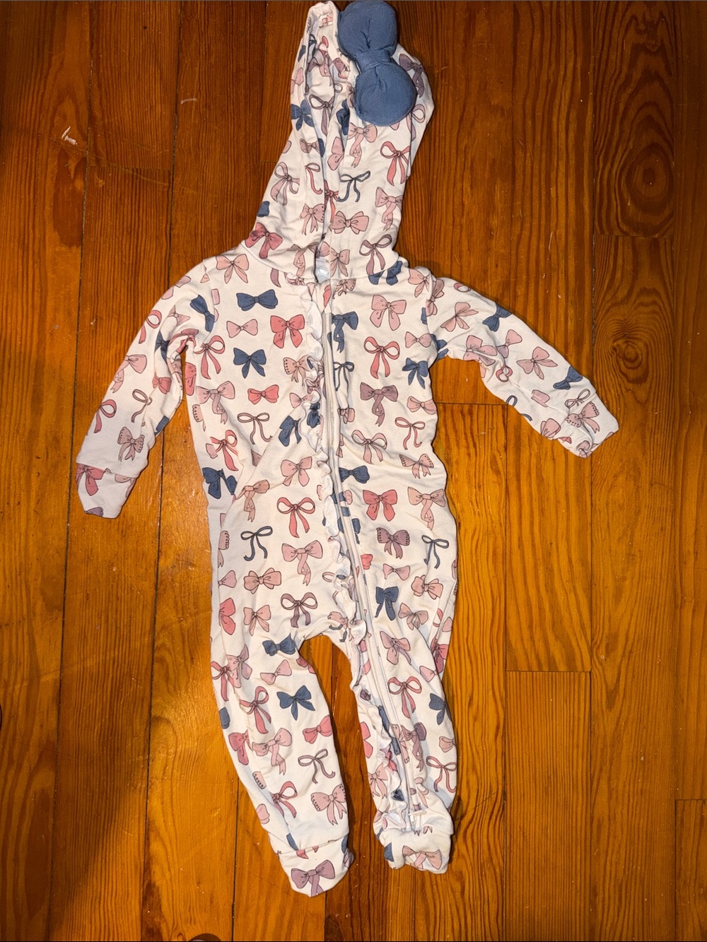 Posh Peanut zipper outfit bows
